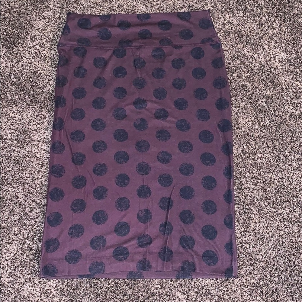 WOMANS purple/navy polka dot fitted skirt SZ.L